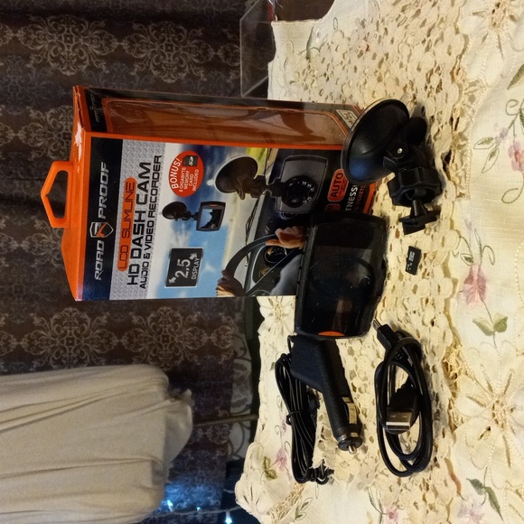 HD dash cam protect yourself from accidents car theft - Picture 1 of 11